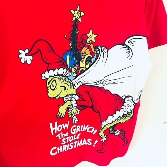 NWOT The Grinch Dr Seuss, Red Tee Size M - #How the Grinch Stole Christmas! - Picture 3 of 9
